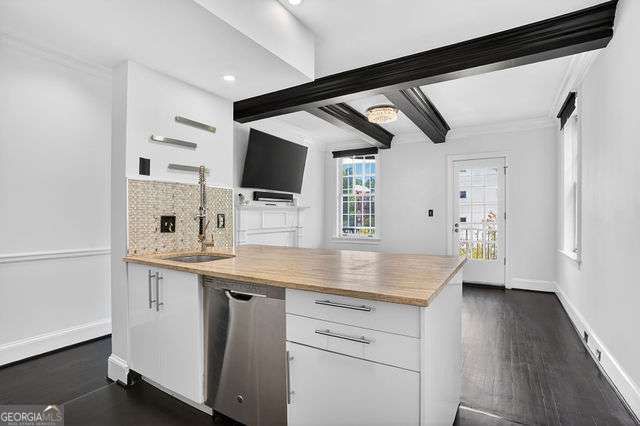 2840 Peachtree Road NW 408, Atlanta, GA 30305