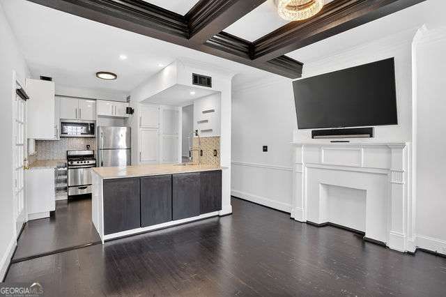 2840 Peachtree Road NW 408, Atlanta, GA 30305