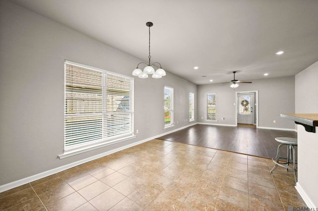 42391 Cedarstone Ave, Prairieville, LA 70769