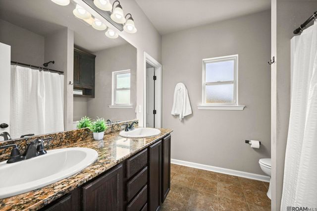 42391 Cedarstone Ave, Prairieville, LA 70769