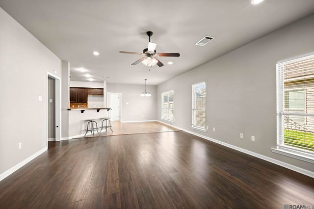 42391 Cedarstone Ave, Prairieville, LA 70769