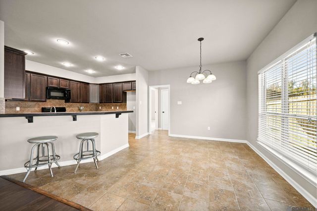 42391 Cedarstone Ave, Prairieville, LA 70769