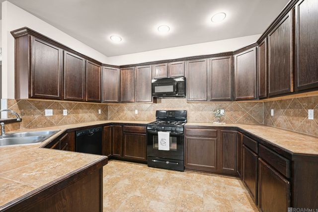 42391 Cedarstone Ave, Prairieville, LA 70769