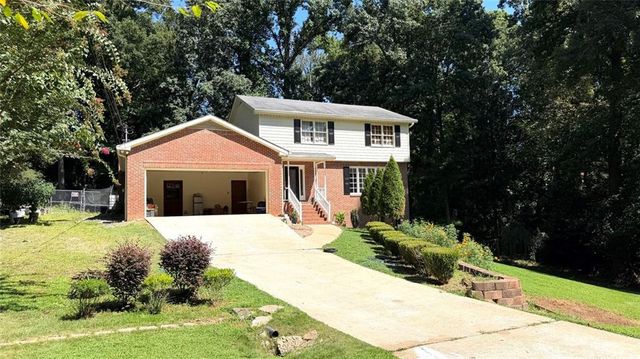 574 Hickory Hills Court, Stone Mountain, GA 30083