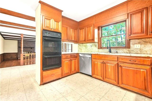 574 Hickory Hills Court, Stone Mountain, GA 30083