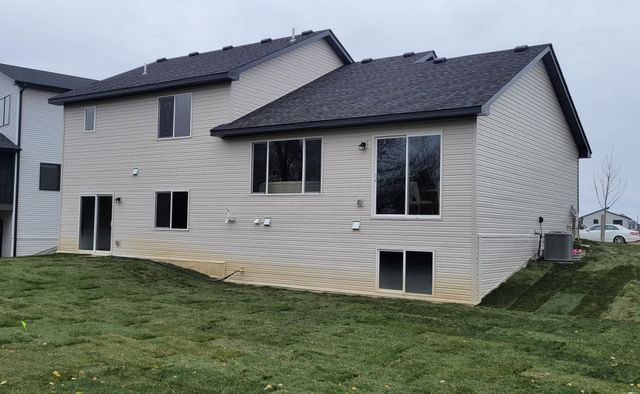 9972 14th Circle NE, Saint Michael, MN 55376