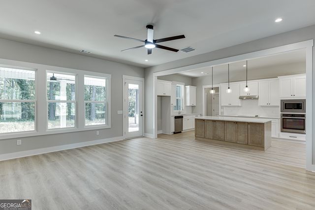 115 Rains Road, Jefferson, GA 30549