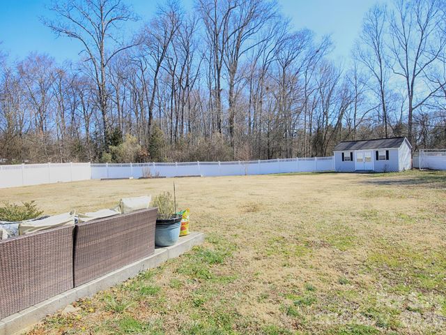 2676 Sunberry Lane NW, Concord, NC 28027