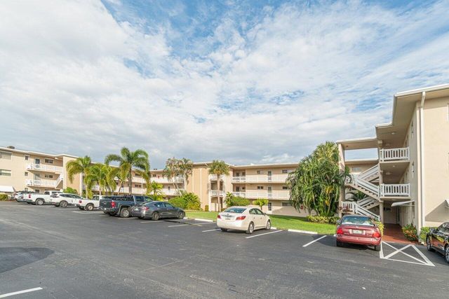2855 S Garden Drive 211, Lake Worth, FL 33461