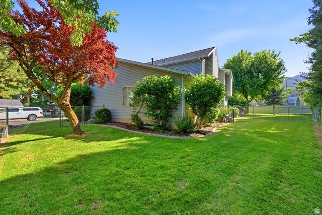 400 S MAIN ST, Kaysville, UT 84037