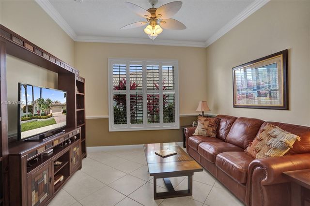 8257 La Jolla Vista Ln, Lake Worth, FL 33467