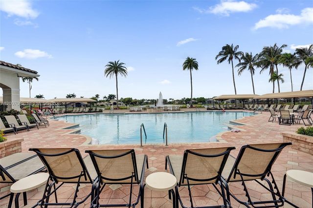 8257 La Jolla Vista Ln, Lake Worth, FL 33467