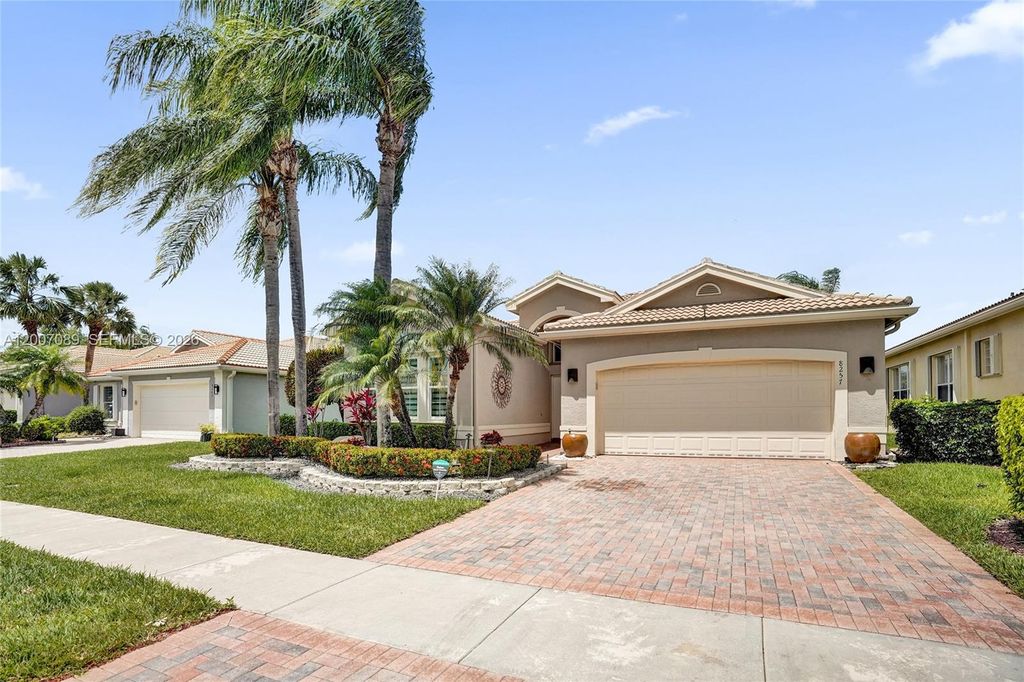 8257 La Jolla Vista Ln, Lake Worth, FL 33467