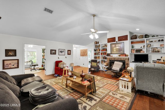 1 Pickens Street, Beaufort, SC 29907