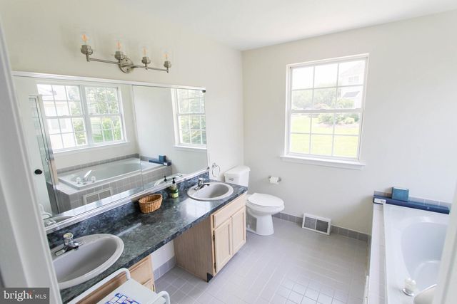 1653 ROCKCRESS DR, Jamison, PA 18929