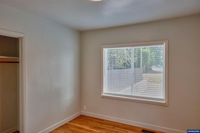 210 N First Av, Stayton, OR 97383