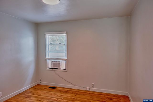 210 N First Av, Stayton, OR 97383