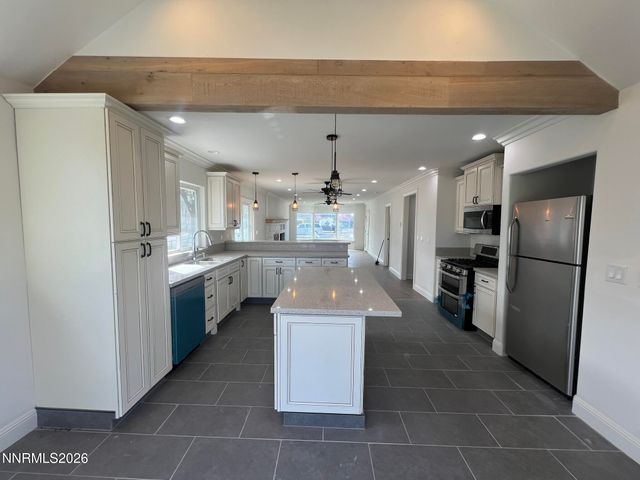 1832 H Street, Sparks, NV 89431