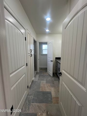 1832 H Street, Sparks, NV 89431