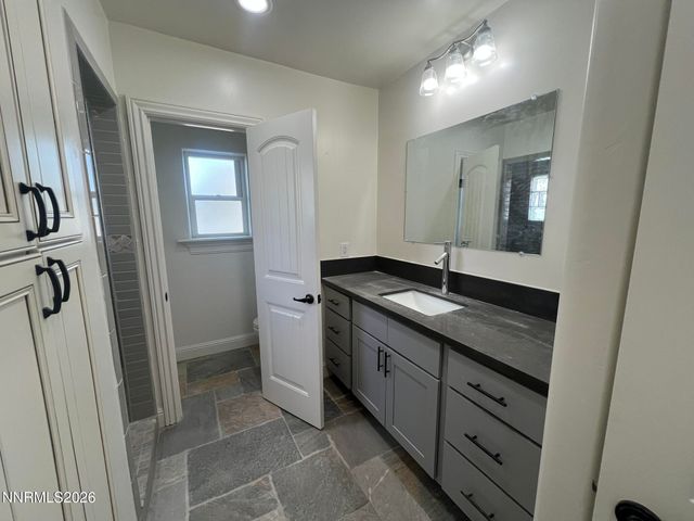 1832 H Street, Sparks, NV 89431