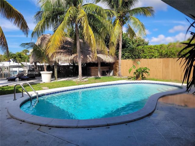 13140 Coronado Dr, North Miami, FL 33181