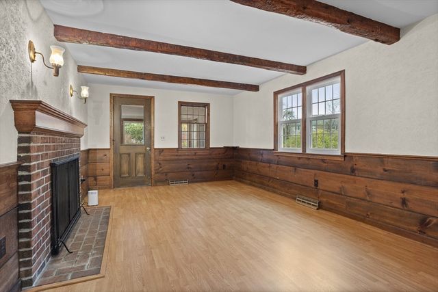 21 Flagg Rd, Westford, MA 01886