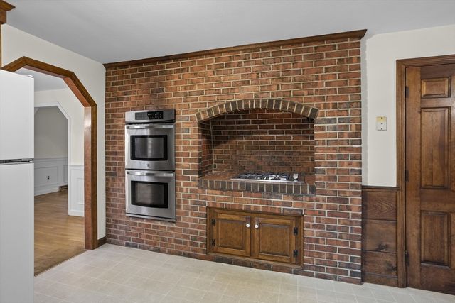 21 Flagg Rd, Westford, MA 01886