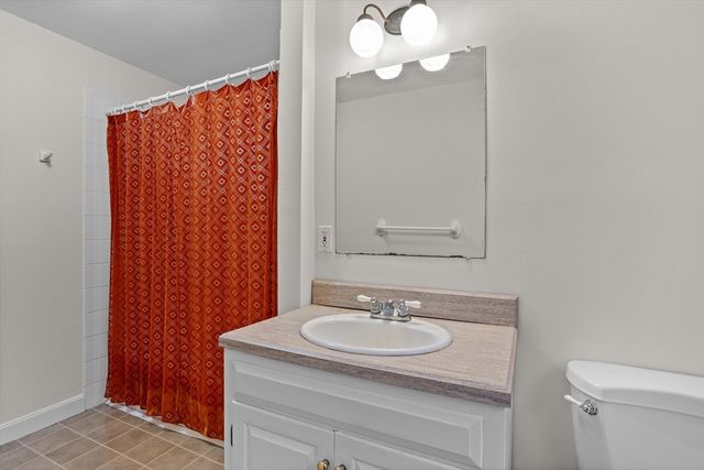 21 Flagg Rd, Westford, MA 01886