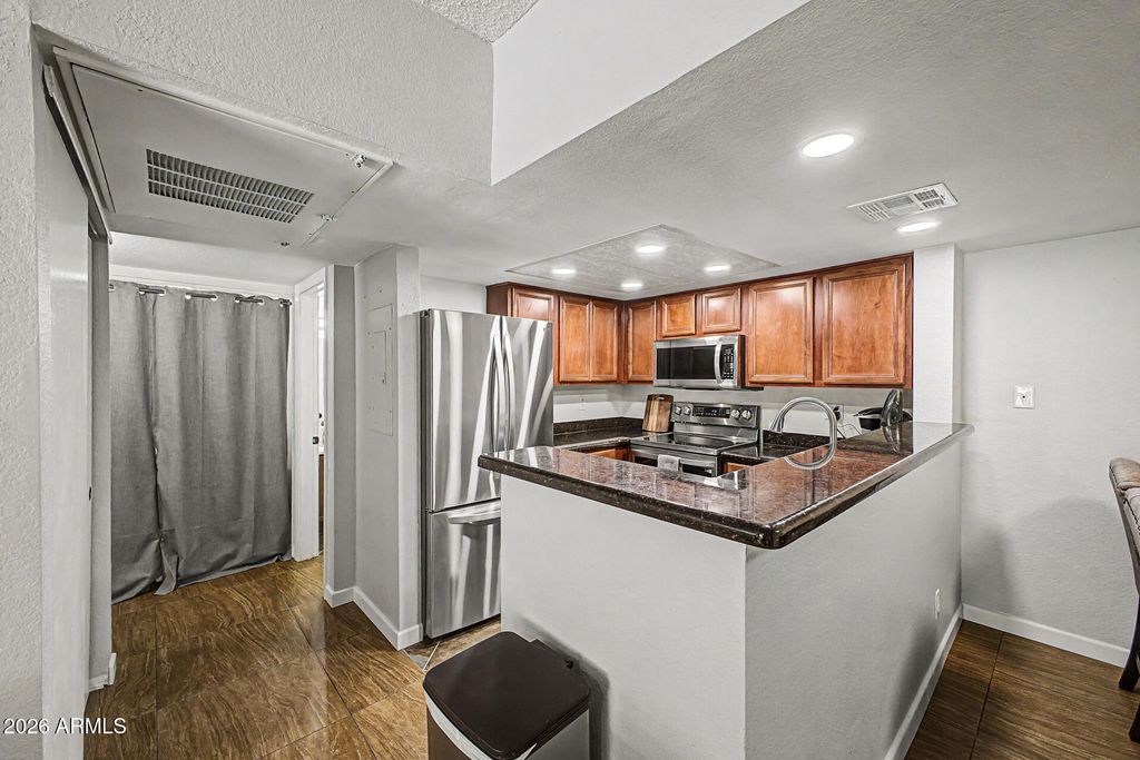 5757 W EUGIE Avenue 2098, Glendale, AZ 85304 — photo 5