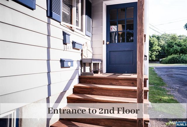 54 Glen Avenue 2nd Floor, Midland Park, NJ 07432