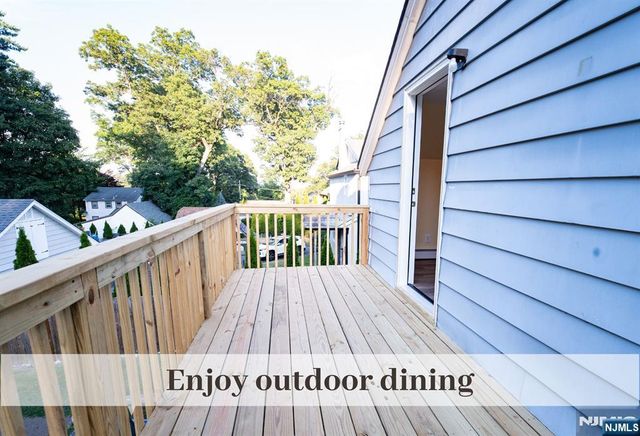 54 Glen Avenue 2nd Floor, Midland Park, NJ 07432