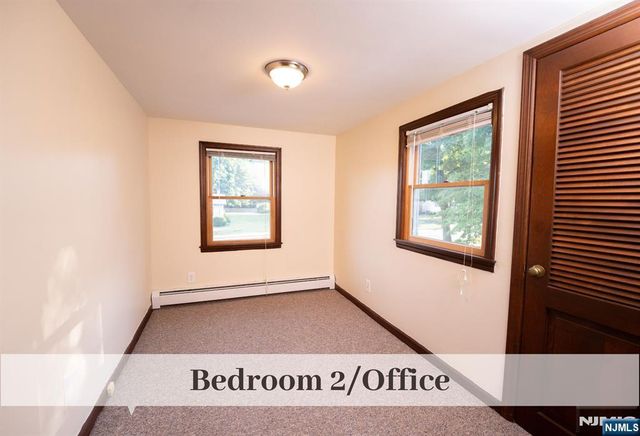 54 Glen Avenue 2nd Floor, Midland Park, NJ 07432