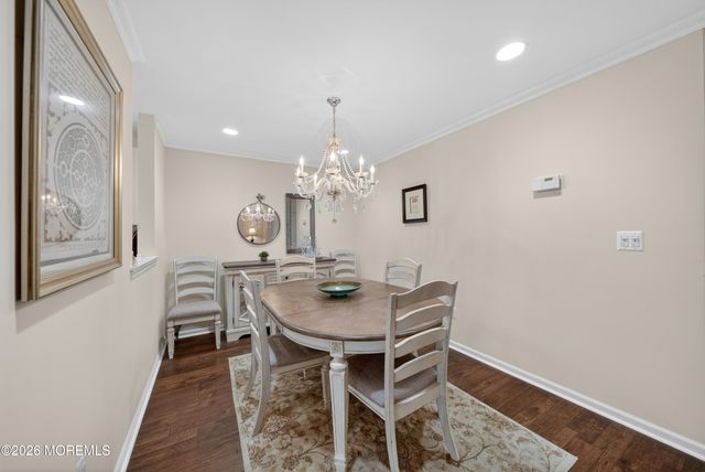 33 Heron Court, Manalapan, NJ 07726