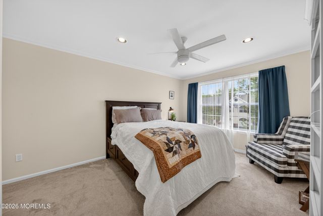 33 Heron Court, Manalapan, NJ 07726