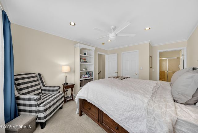 33 Heron Court, Manalapan, NJ 07726