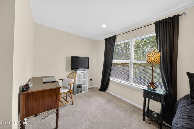 33 Heron Court, Manalapan, NJ 07726