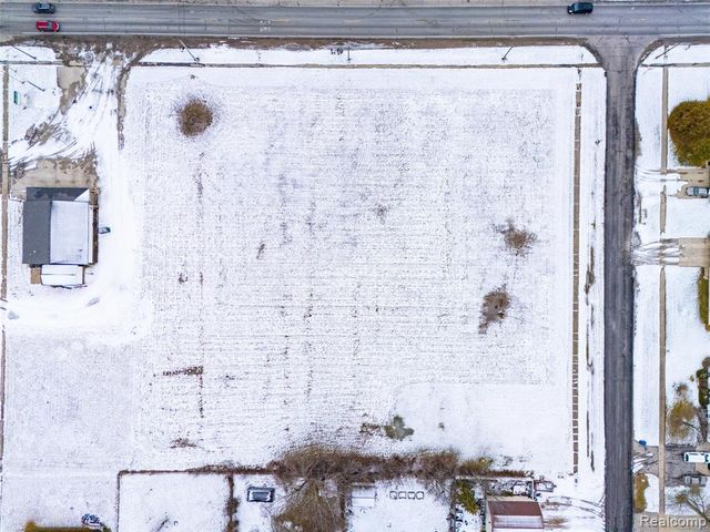 4500 N Michigan Avenue, Saginaw, MI 48604