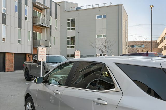 400 SW 7th Street 104, Des Moines, IA 50309