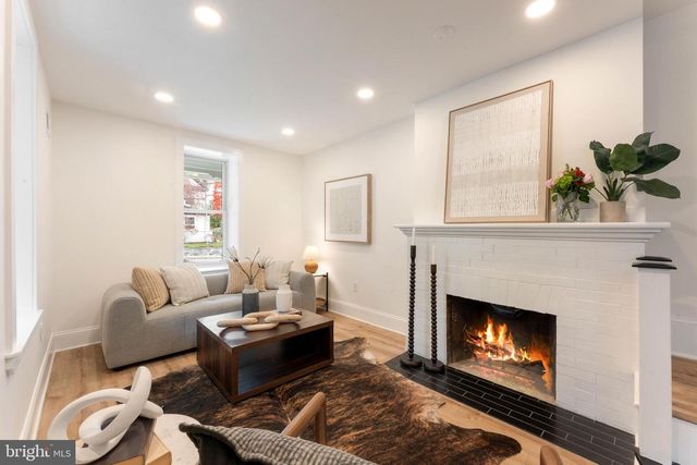 209 MERION AVE, Narberth, PA 19072