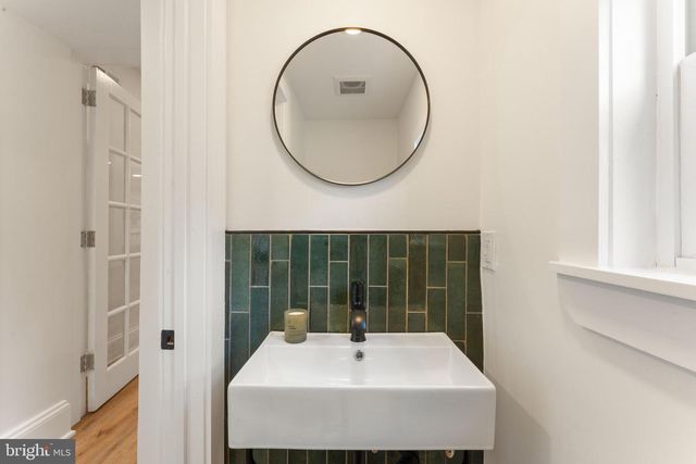 209 MERION AVE, Narberth, PA 19072