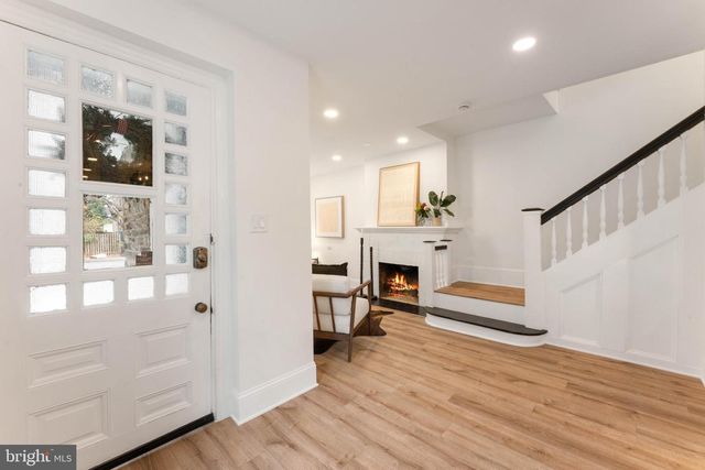 209 MERION AVE, Narberth, PA 19072