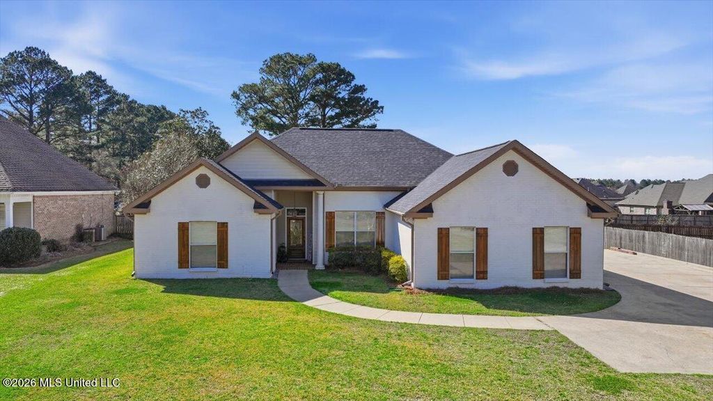 1347 S Old Highway 49, Richland, MS 39218