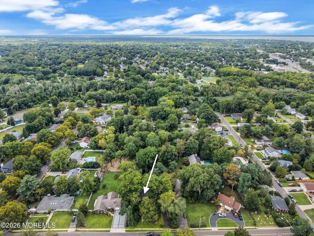 390 Church Street, Belford, NJ 07718