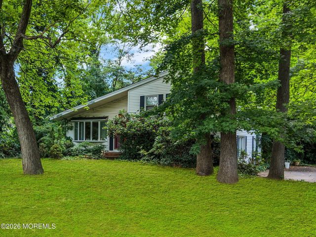 390 Church Street, Belford, NJ 07718