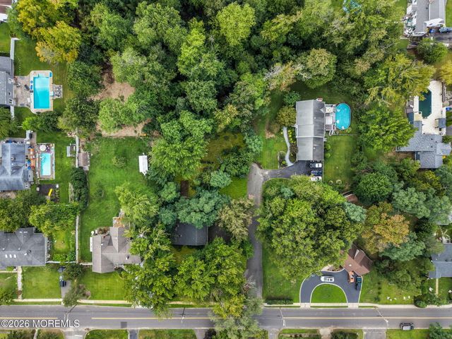 390 Church Street, Belford, NJ 07718