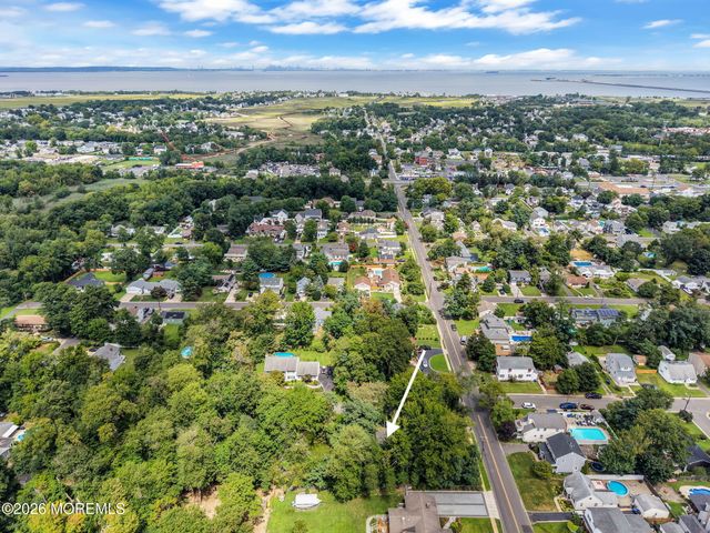 390 Church Street, Belford, NJ 07718