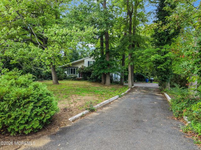 390 Church Street, Belford, NJ 07718
