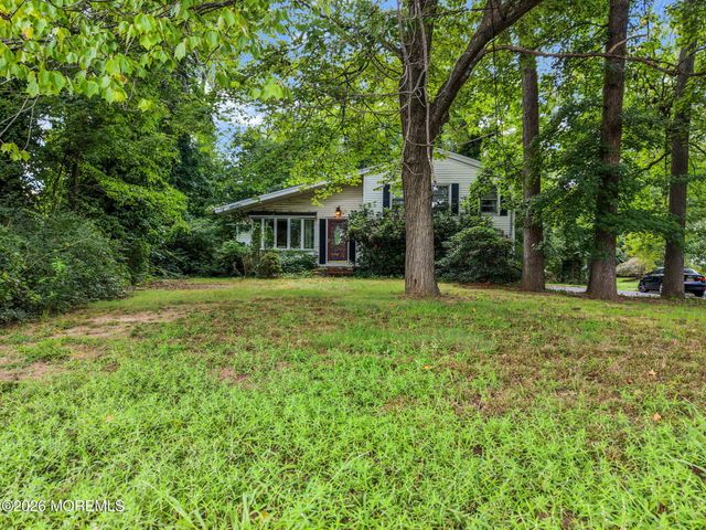 390 Church Street, Belford, NJ 07718