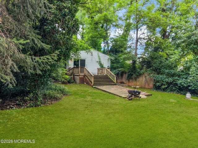 390 Church Street, Belford, NJ 07718