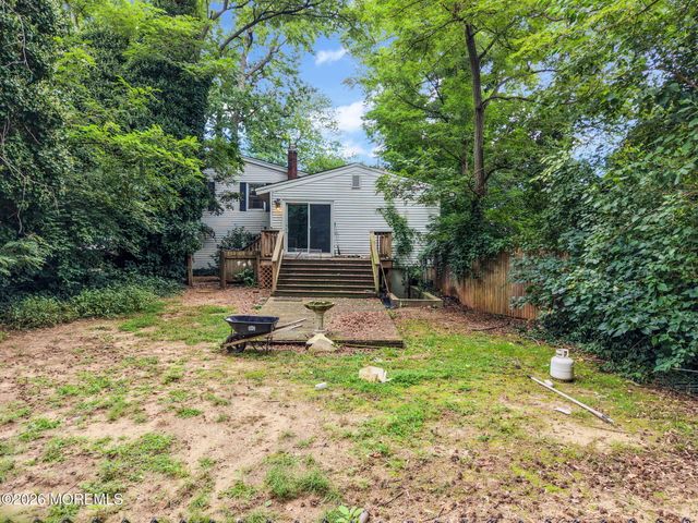 390 Church Street, Belford, NJ 07718